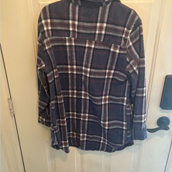 BBJ Los Angeles Plaid Button-Up Women's Shacket - Picture 2 of 4